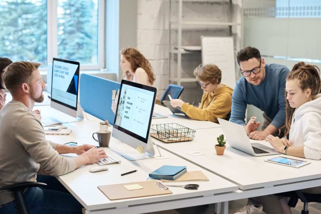 L’importance de garder un bureau propre avec des produits adaptés